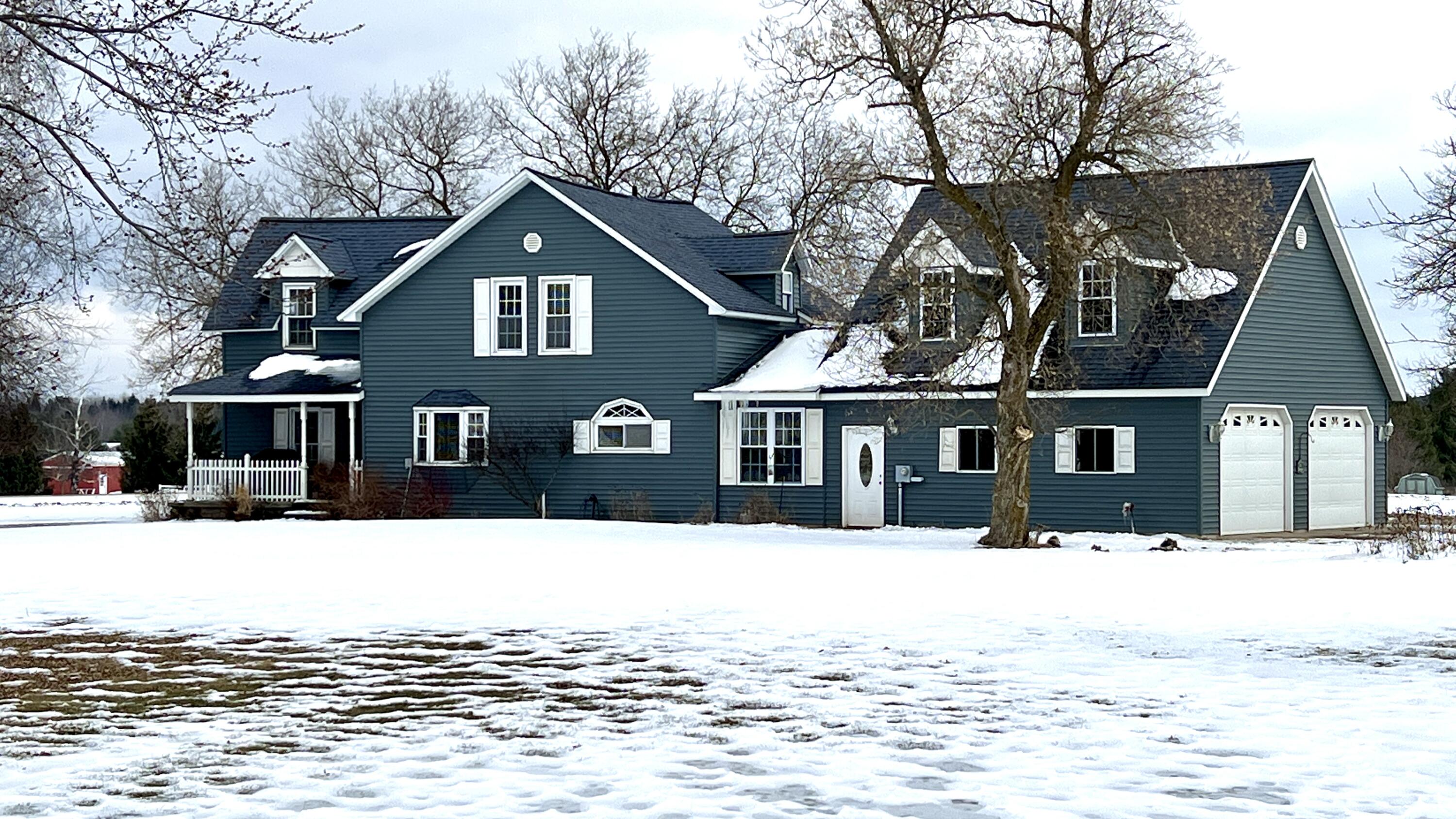 8045 South 39 Road Cadillac, MI 49601 - Photo 1 of 52 53