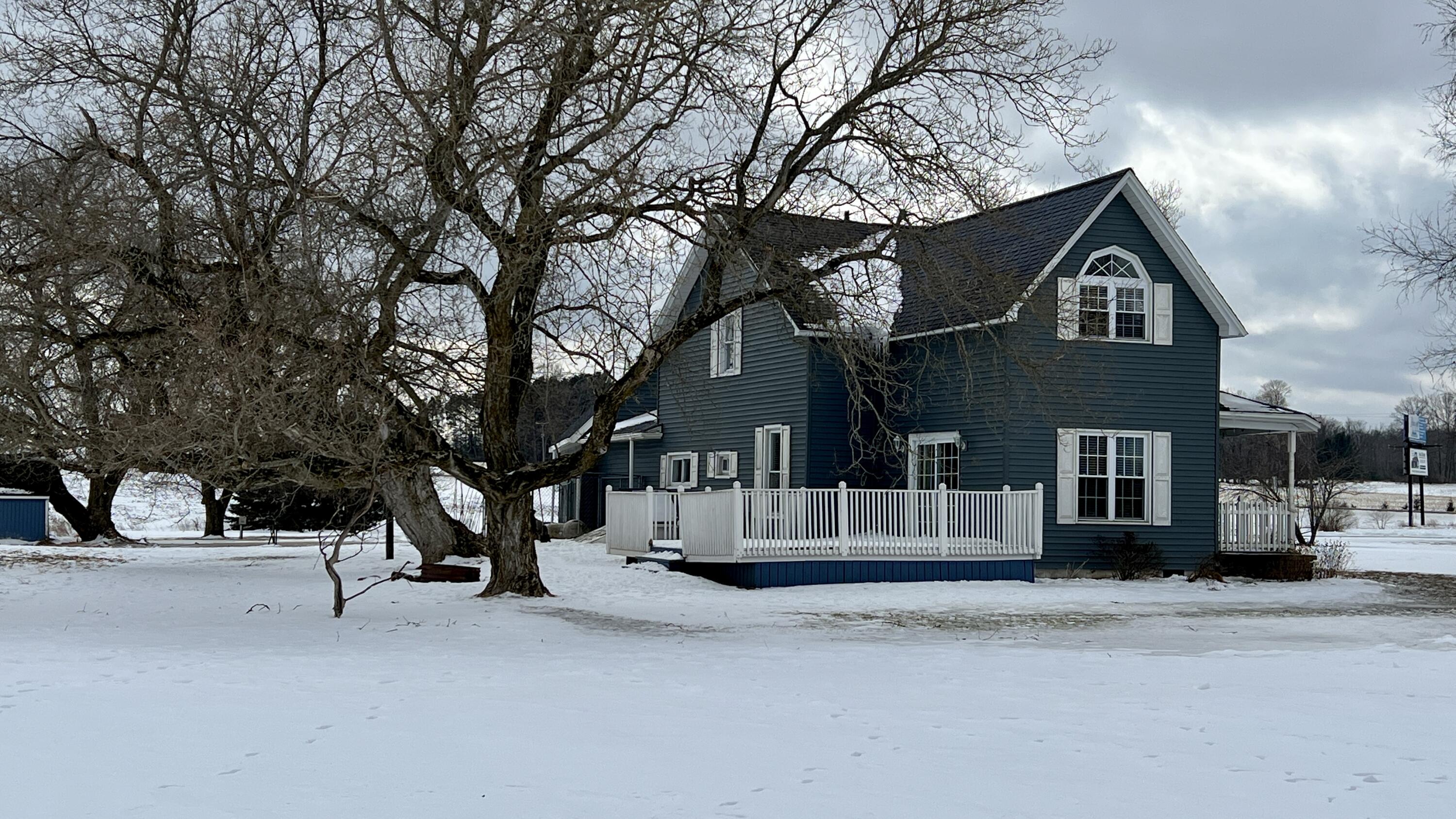 8045 South 39 Road Cadillac, MI 49601 - Photo 5 of 52 Greg Bosscher (44)