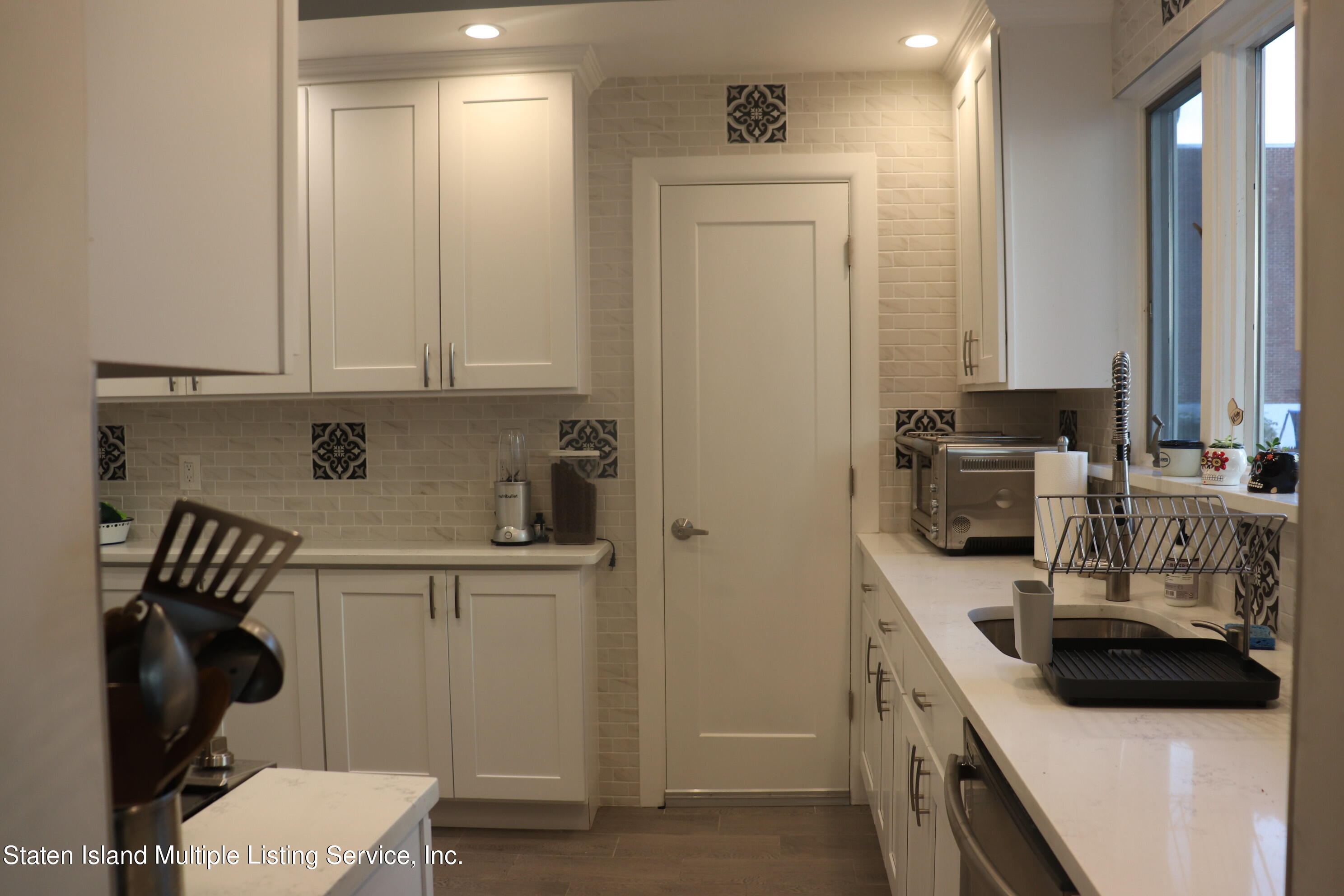 15 Edgewood Road Staten Island, NY 10308 - Photo 14 of 31 11