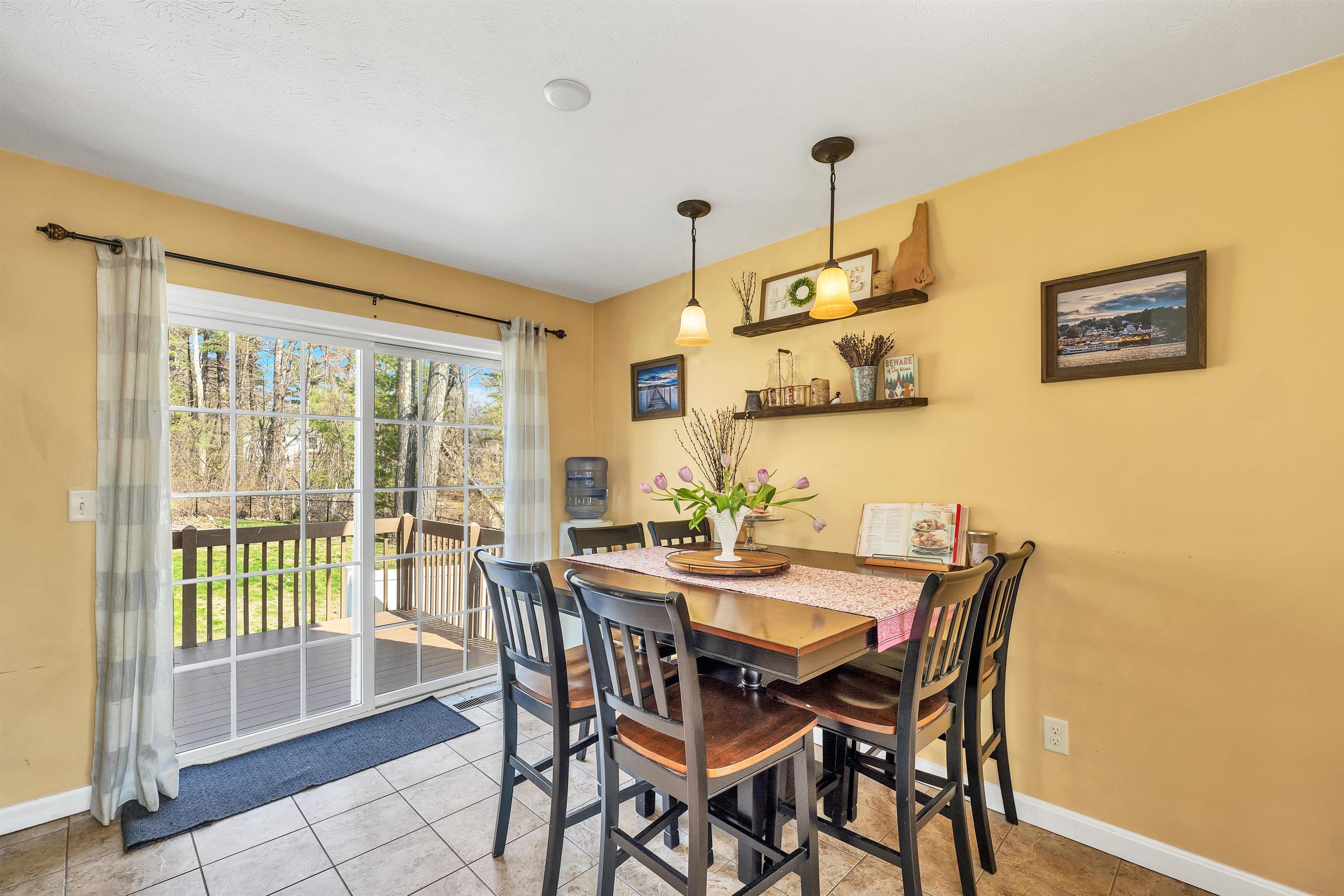 220 Arah Street Manchester, NH 03104 - Photo 16 of 58