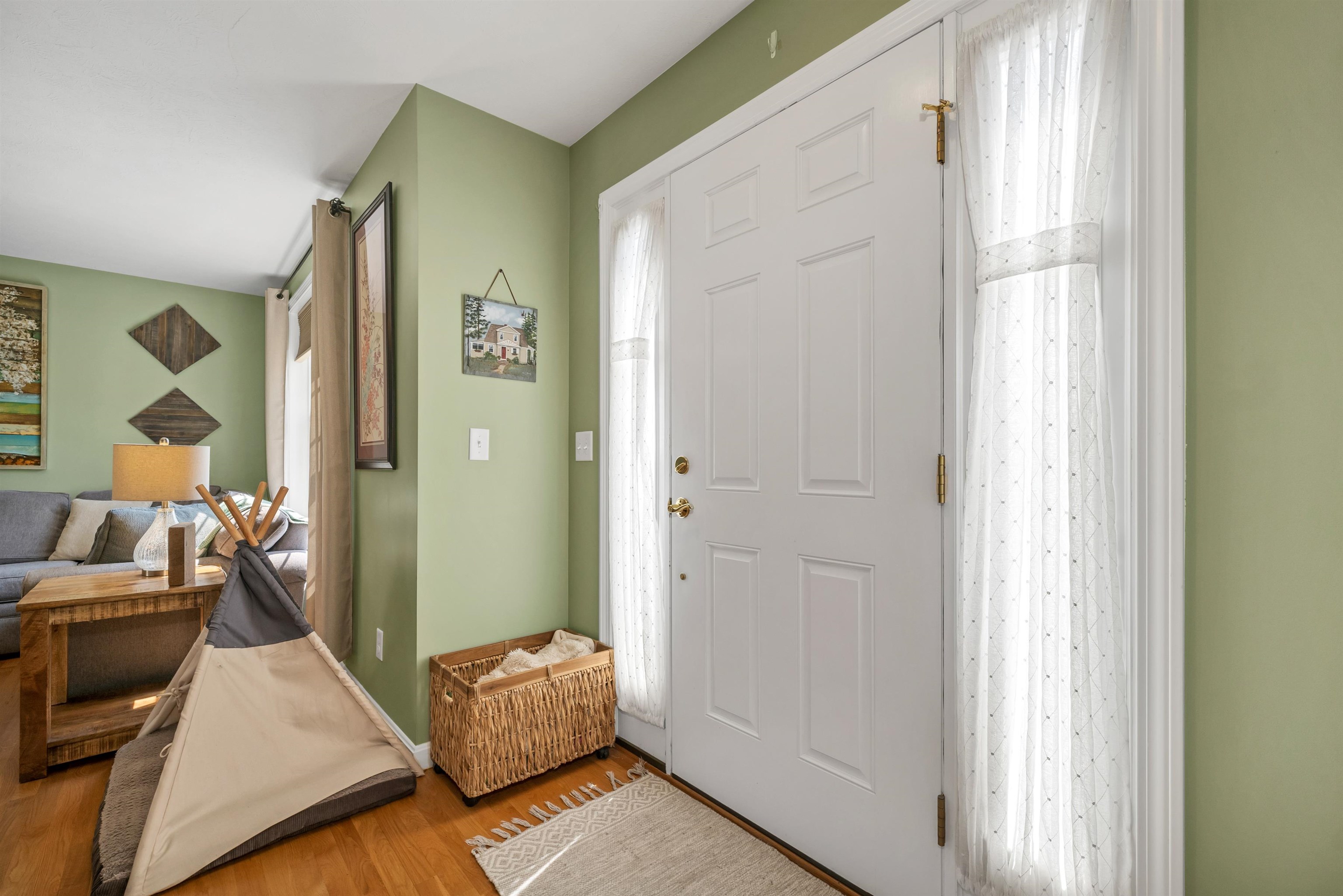 220 Arah Street Manchester, NH 03104 - Photo 22 of 58