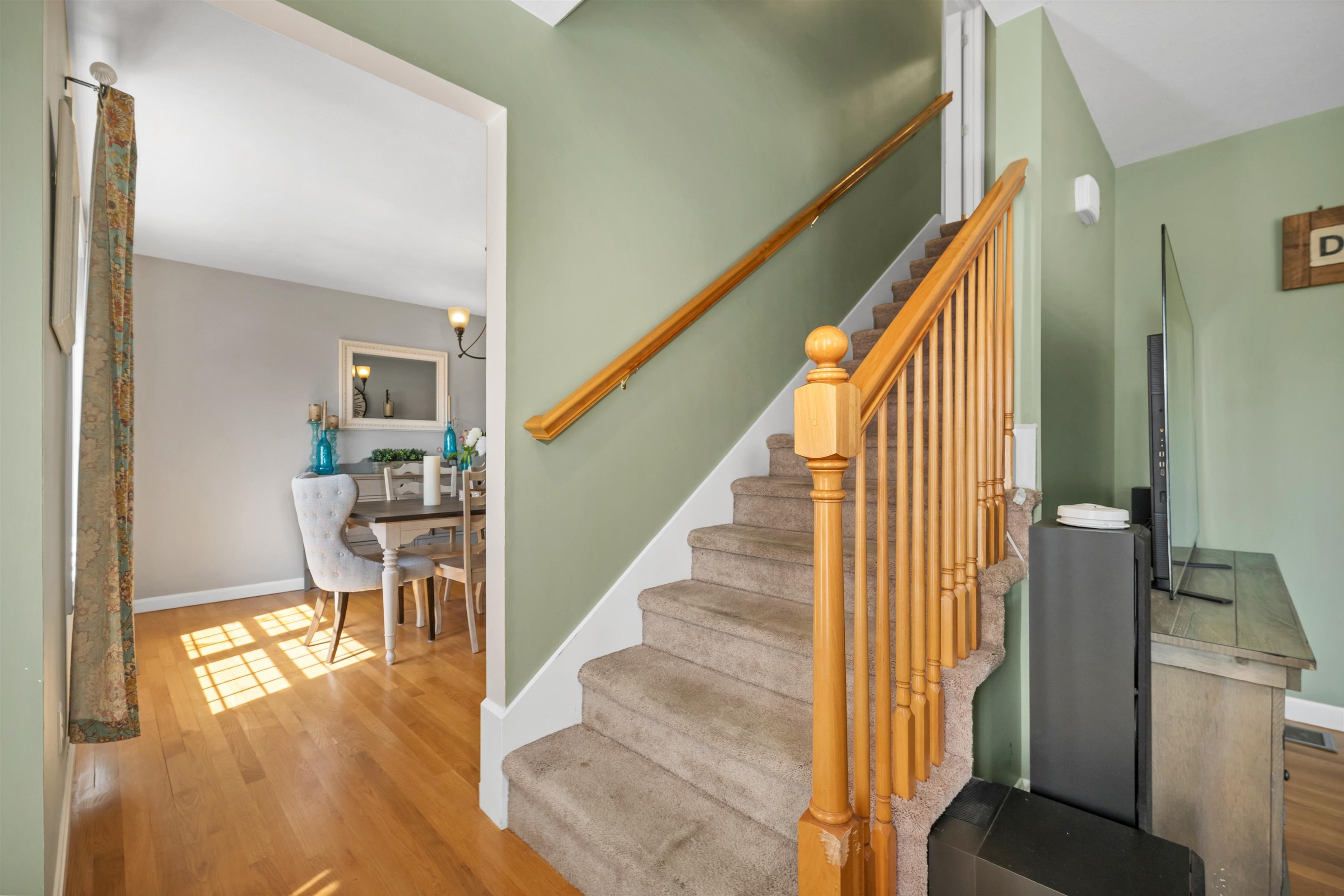 220 Arah Street Manchester, NH 03104 - Photo 27 of 58