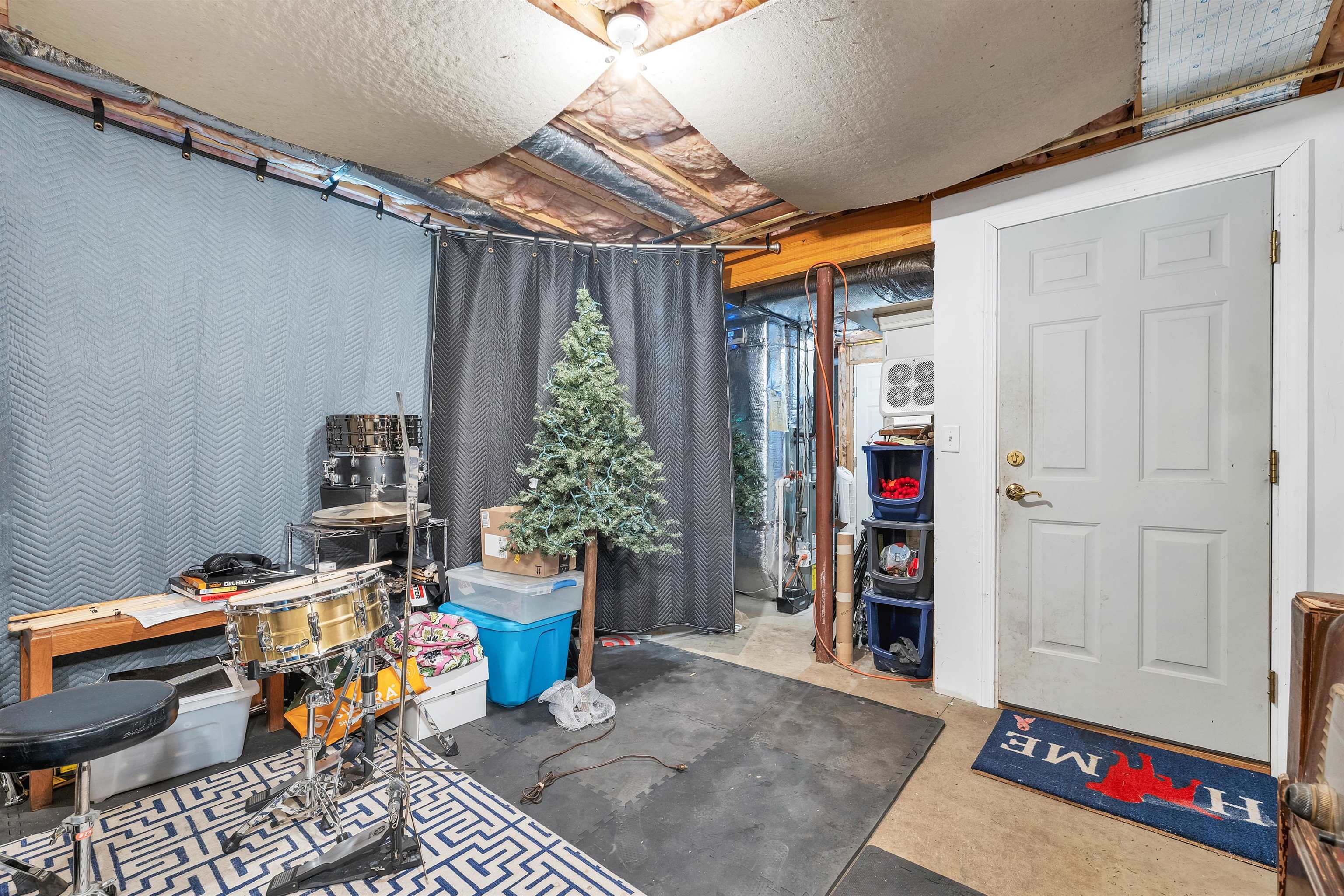 220 Arah Street Manchester, NH 03104 - Photo 41 of 58