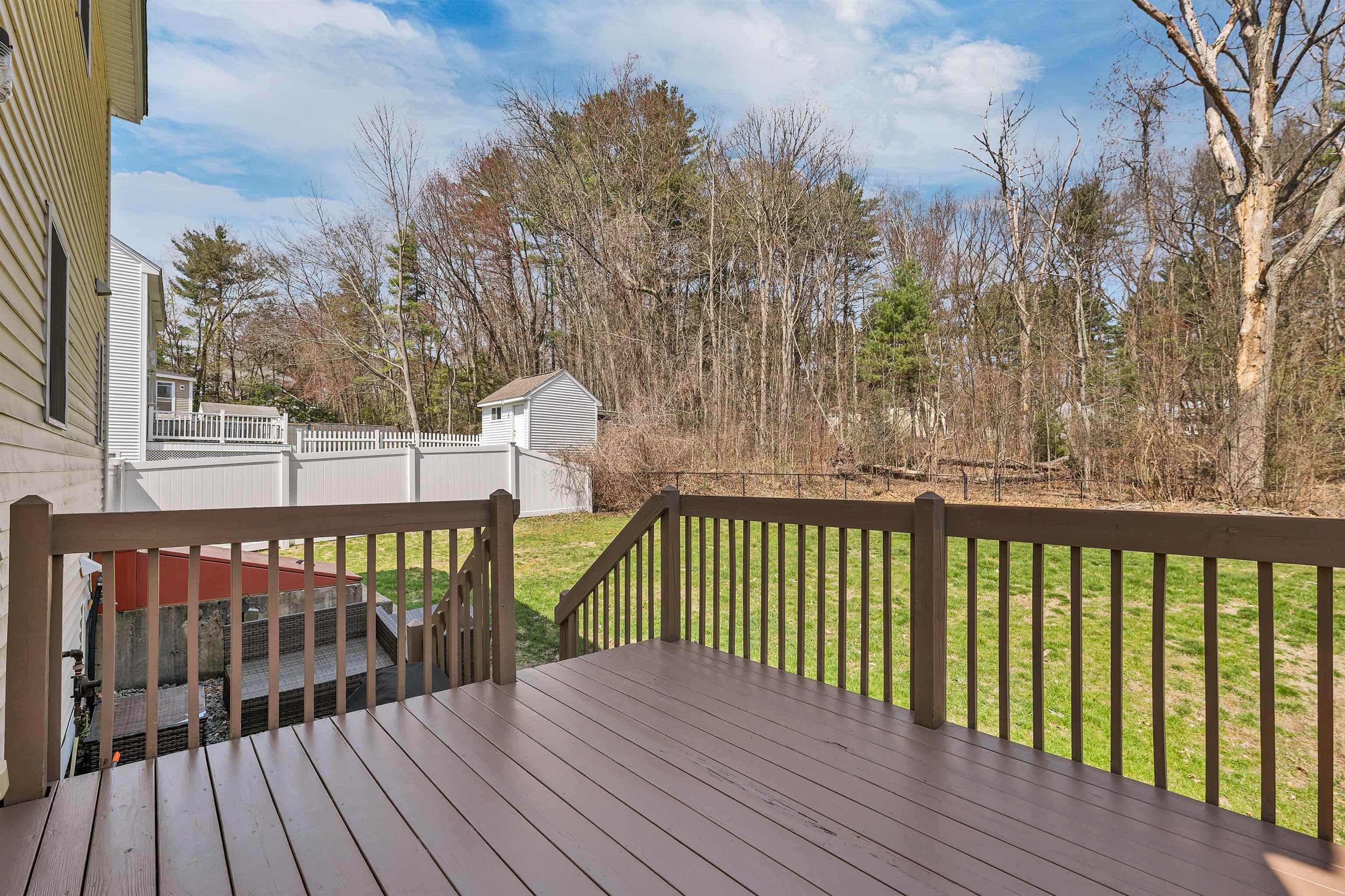 220 Arah Street Manchester, NH 03104 - Photo 5 of 58