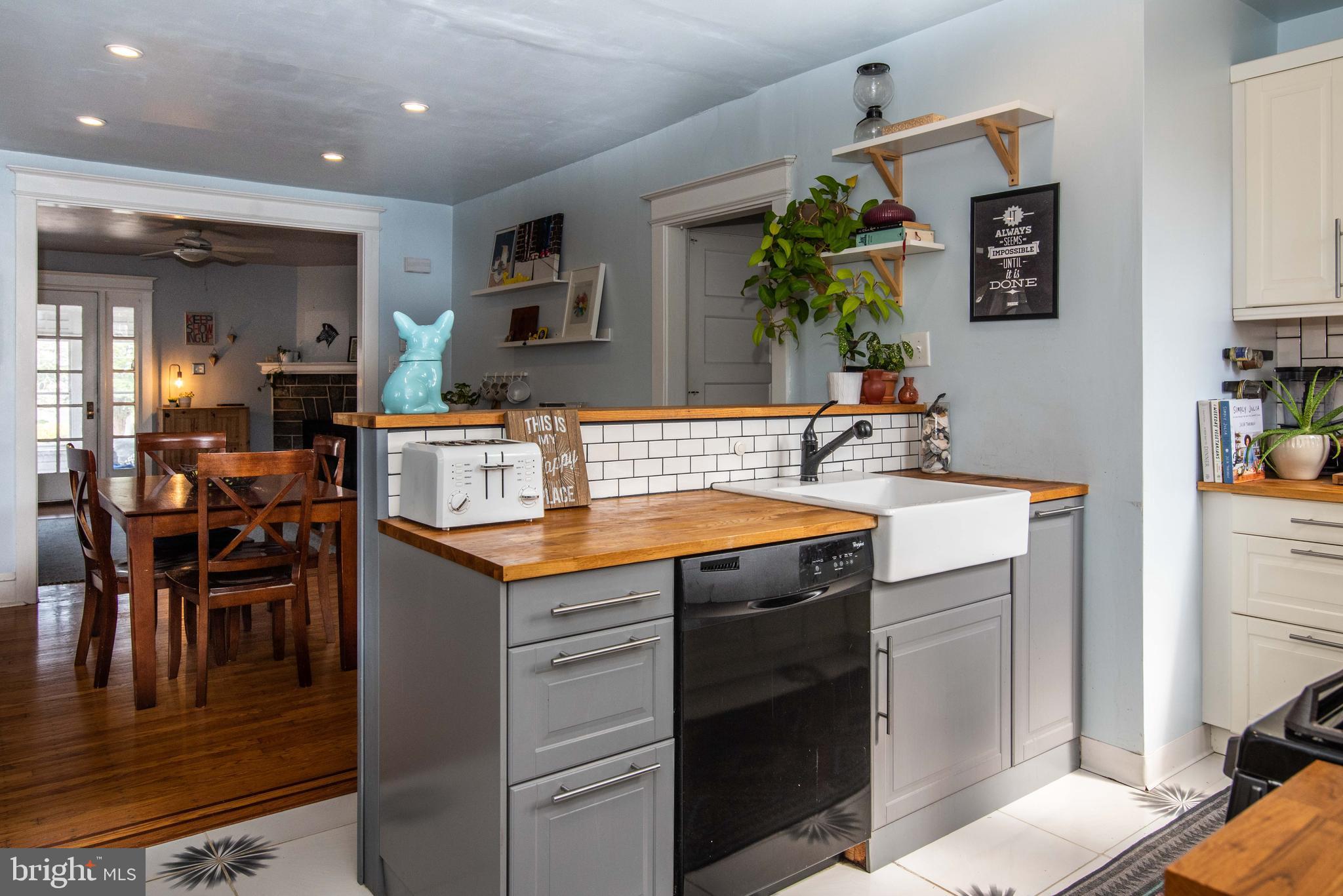 8424 Pembrook Road Philadelphia, PA 19128 - Photo 13 of 36