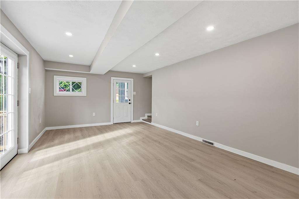 609 Monaca Road Aliquippa, PA 15001 - Photo 26 of 31 Gallery Image 26