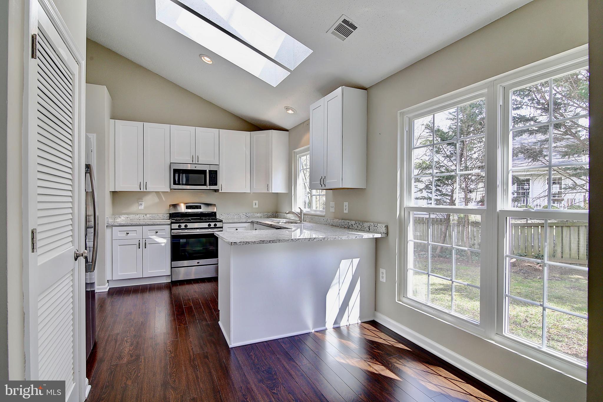 378 Deer Path Avenue Southwest Leesburg, VA 20175 - Photo 17 of 34 Kitchen