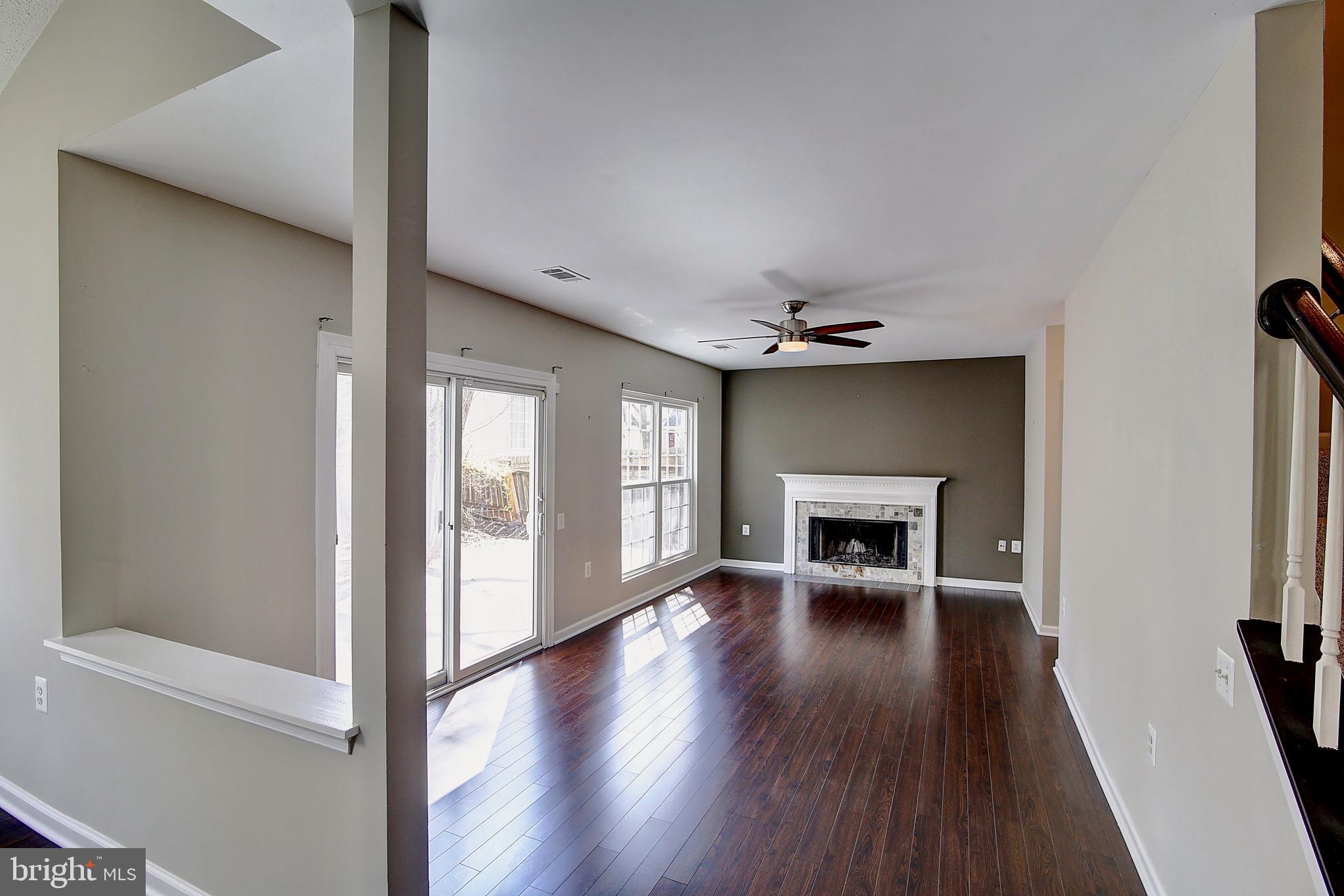 378 Deer Path Avenue Southwest Leesburg, VA 20175 - Photo 19 of 34 Family Room