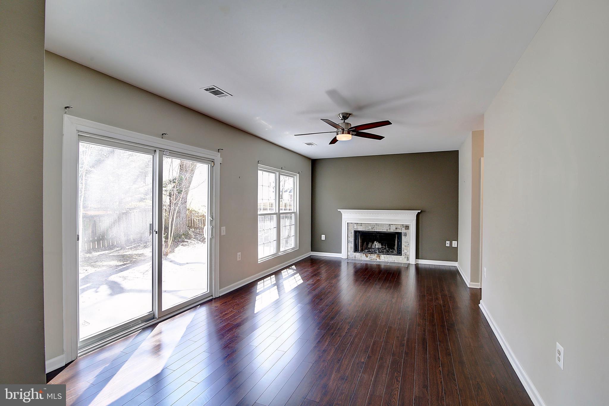 378 Deer Path Avenue Southwest Leesburg, VA 20175 - Photo 20 of 34 Family Room