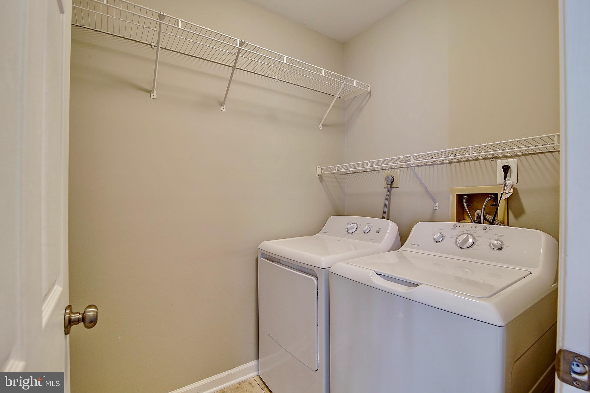 378 Deer Path Avenue Southwest Leesburg, VA 20175 - Photo 27 of 34 Laundry