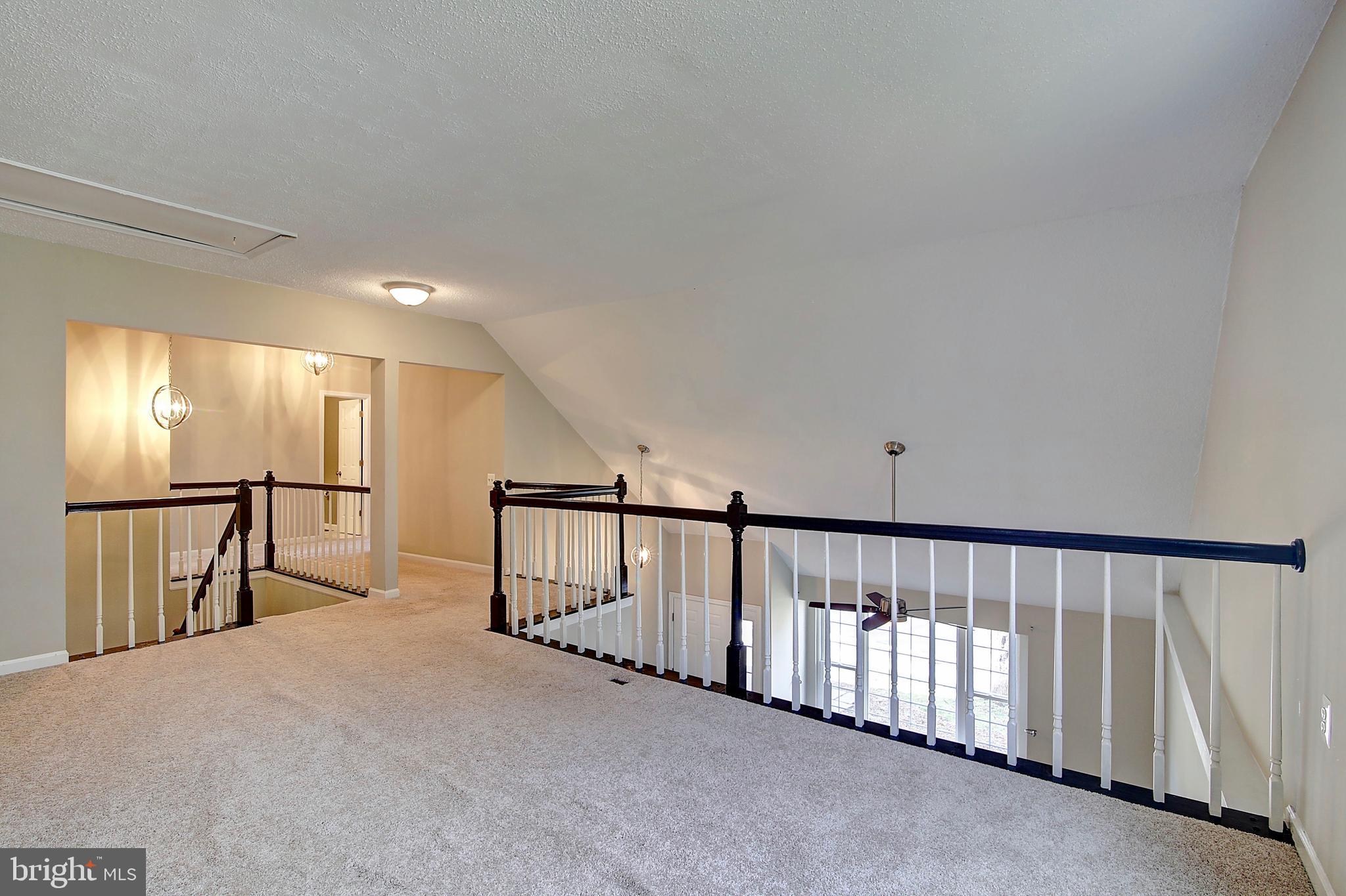 378 Deer Path Avenue Southwest Leesburg, VA 20175 - Photo 30 of 34 Loft