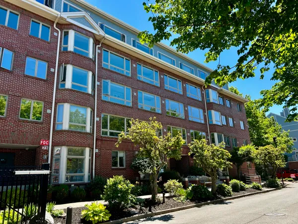 $799,000 | 703 Chandlers Wharf, Unit 703, Portland, ME 04101