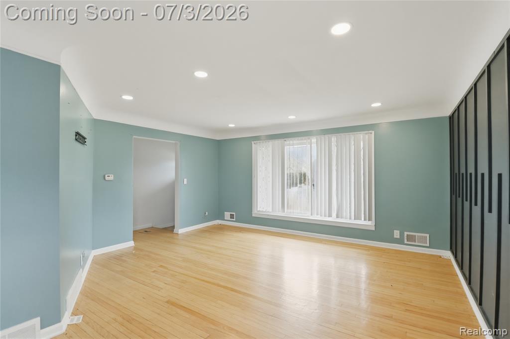 11085 Busch Avenue Warren, MI 48089 - Photo 6 of 28