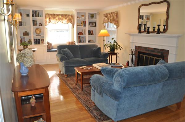 65 Ridge Road Milton, MA 02186 - Photo 2 of 18 Gallery Image 2