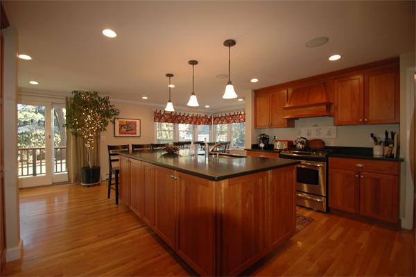 65 Ridge Road Milton, MA 02186 - Photo 4 of 18 Gallery Image 4