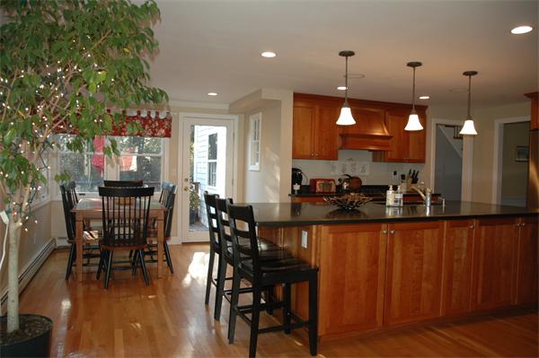 65 Ridge Road Milton, MA 02186 - Photo 6 of 18 Gallery Image 6