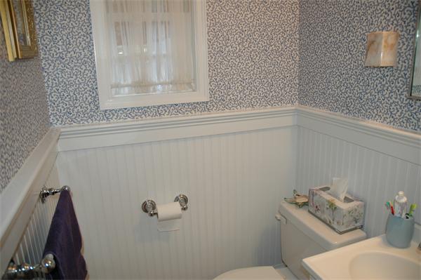 65 Ridge Road Milton, MA 02186 - Photo 9 of 18 Gallery Image 9