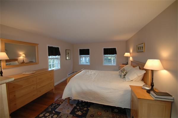 65 Ridge Road Milton, MA 02186 - Photo 10 of 18 Gallery Image 10