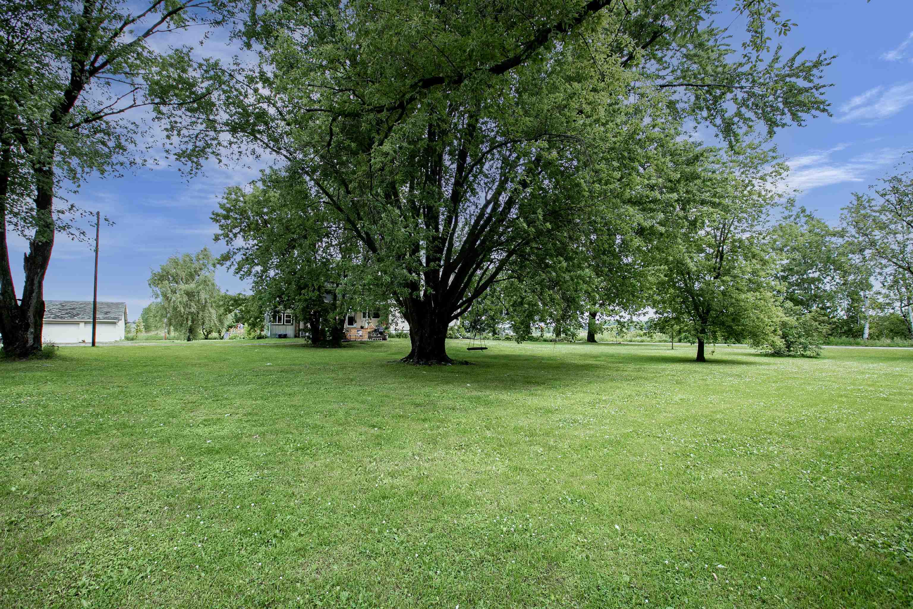 9511 Old Road Fremont, WI 54940 - Photo 11 of 67