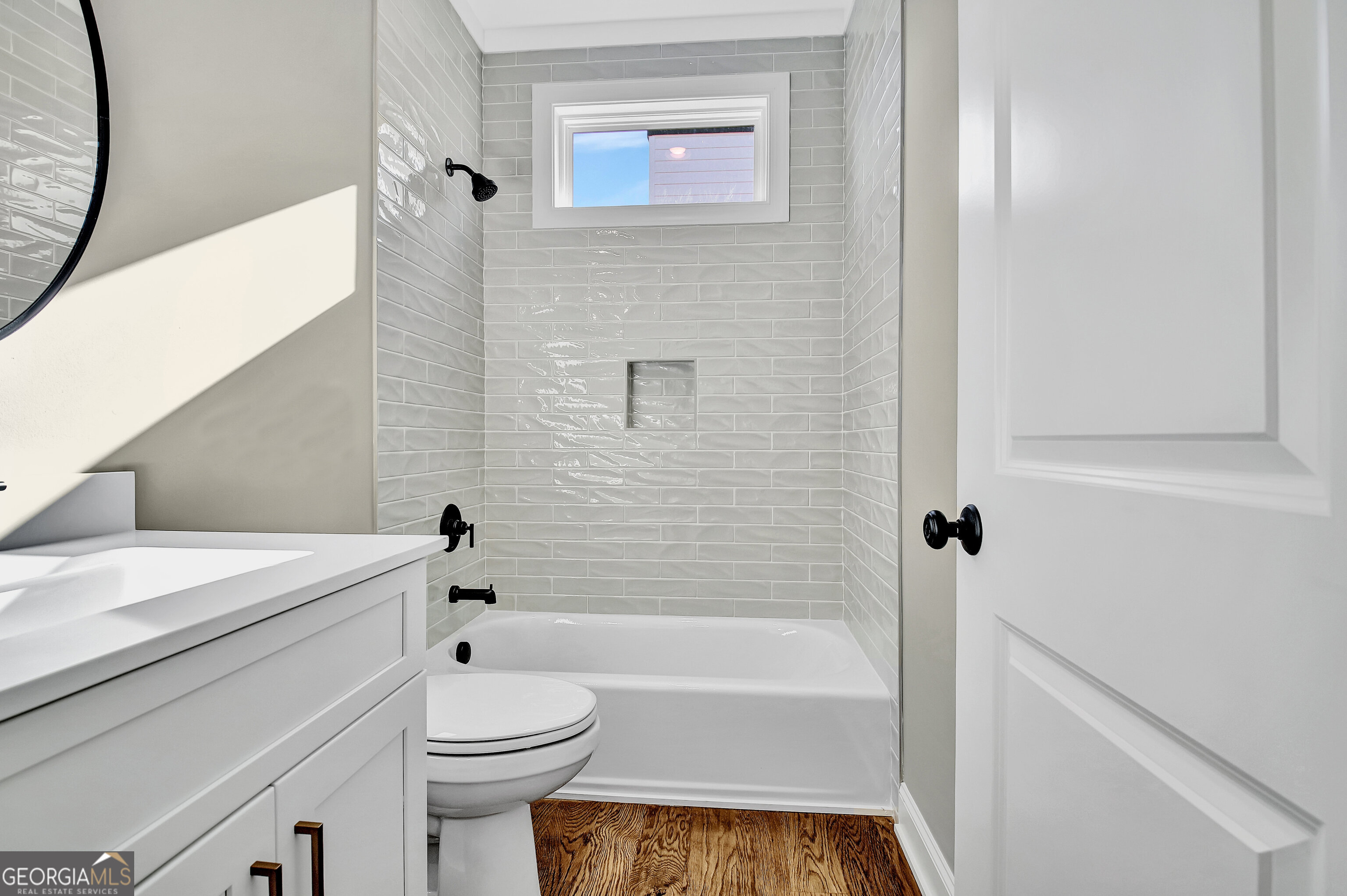 355 Werner Way Senoia, GA 30276 - Photo 65 of 118 a bathroom with a sink a toilet and a bathtub