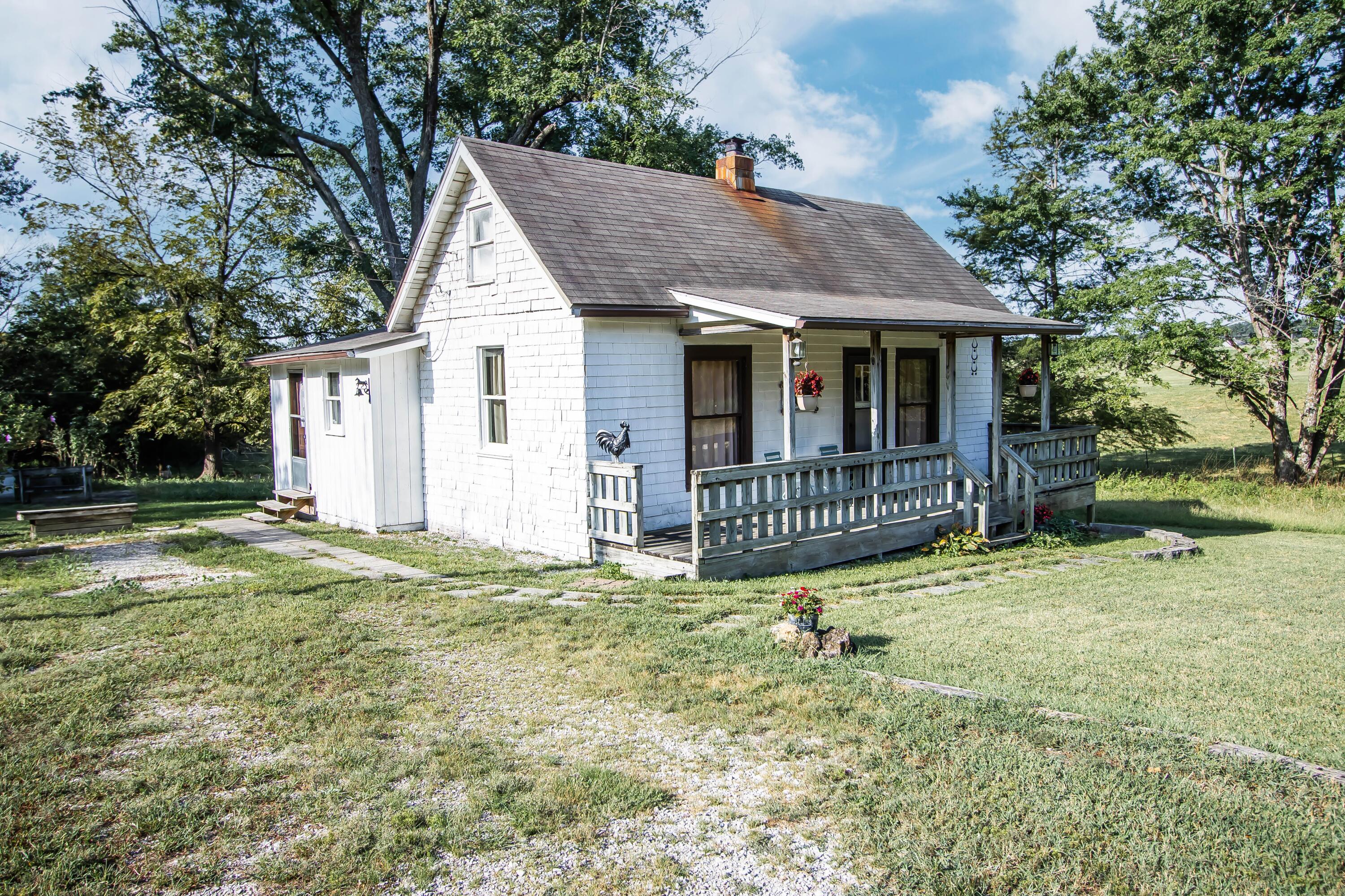 75 Chadwick Road Fair Grove, MO 65648 - Photo 2 of 48 IMG_2714