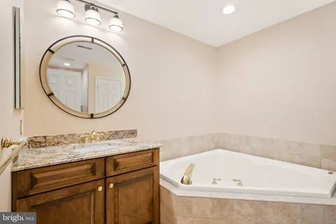 $990,000 | 18402 Lanier Island Square, Leesburg, VA 20176