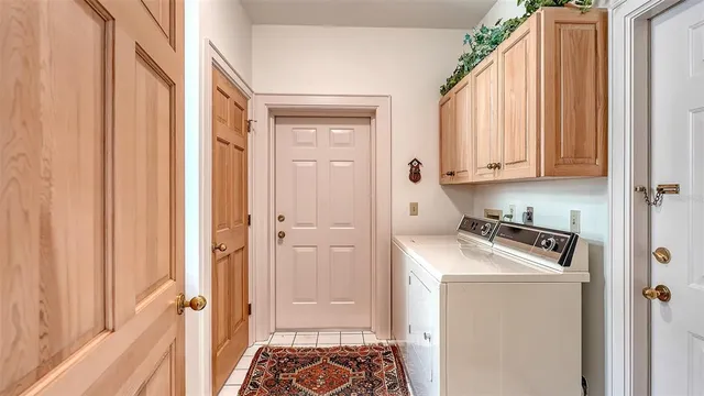 a view of entryway with a front door