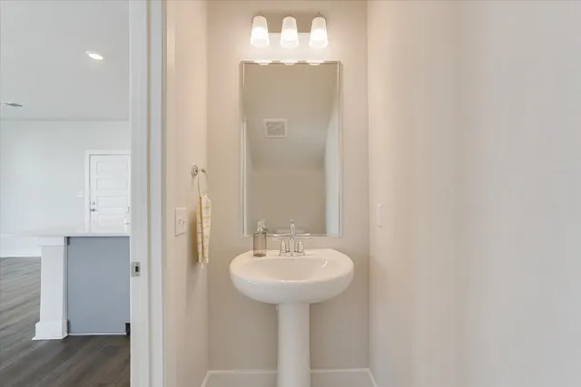 $268,990 | 515 Emory Xing Boulevard, Hutto, TX 78634