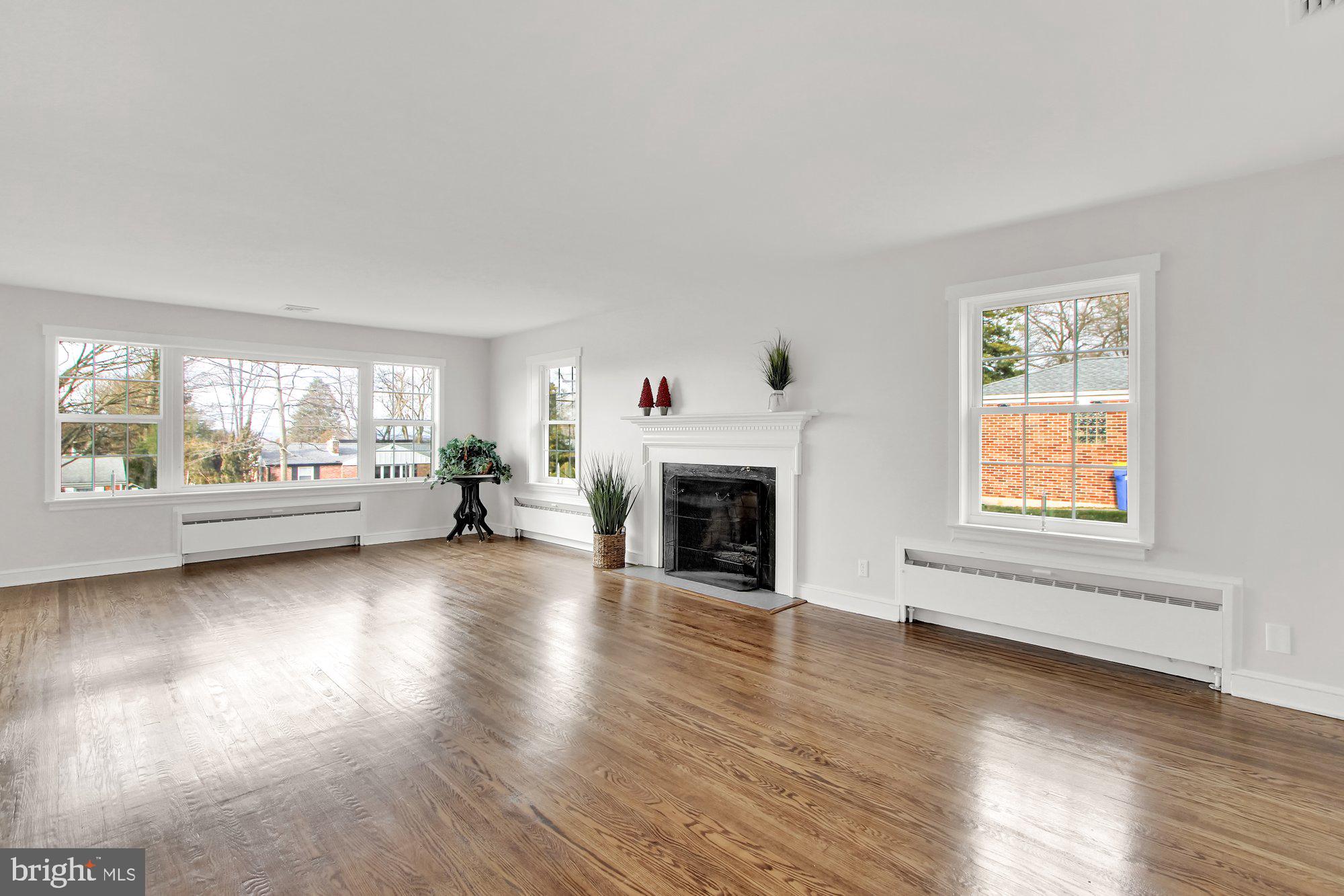 118 Highland Road York, PA 17403 - Photo 8 of 28 Gallery Image 8