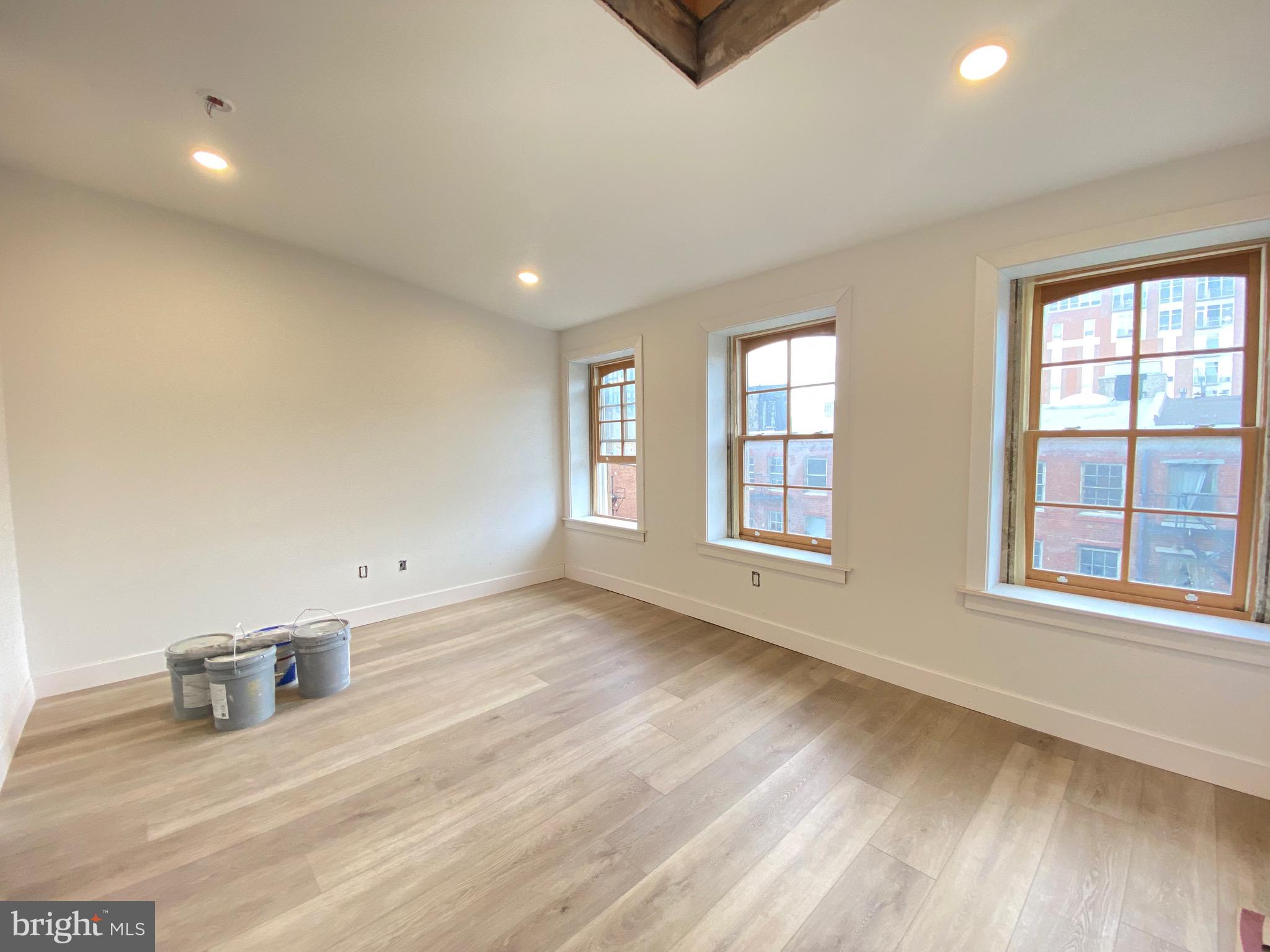 120 North 3rd Street, Unit 4 Philadelphia, PA 19106 - Photo 18 of 23