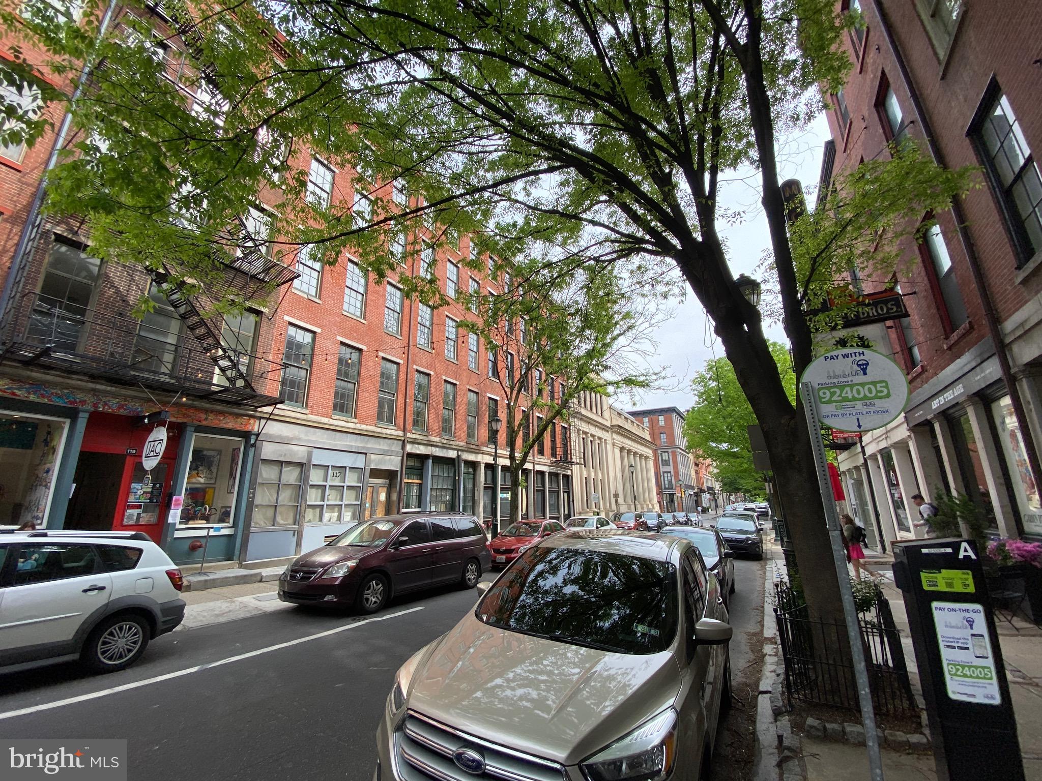 120 North 3rd Street, Unit 4 Philadelphia, PA 19106 - Photo 3 of 23