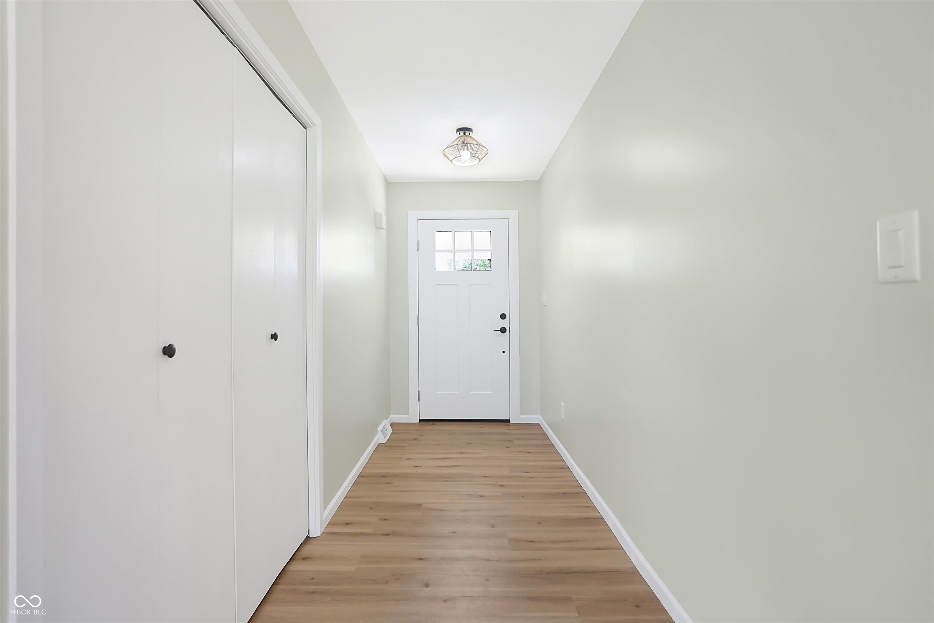 6848 Five Points Road Indianapolis, IN 46237 - Photo 5 of 59 Gallery Image 5