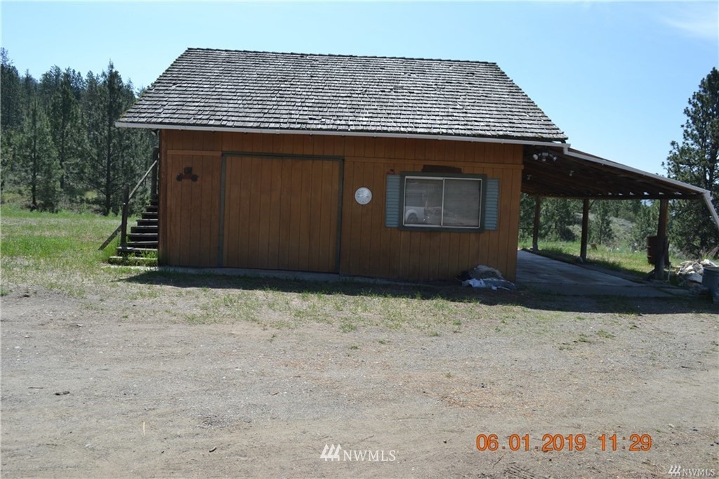 838 Havillah Road Tonasket, WA 98855 - Photo 2 of 16 Gallery Image 2