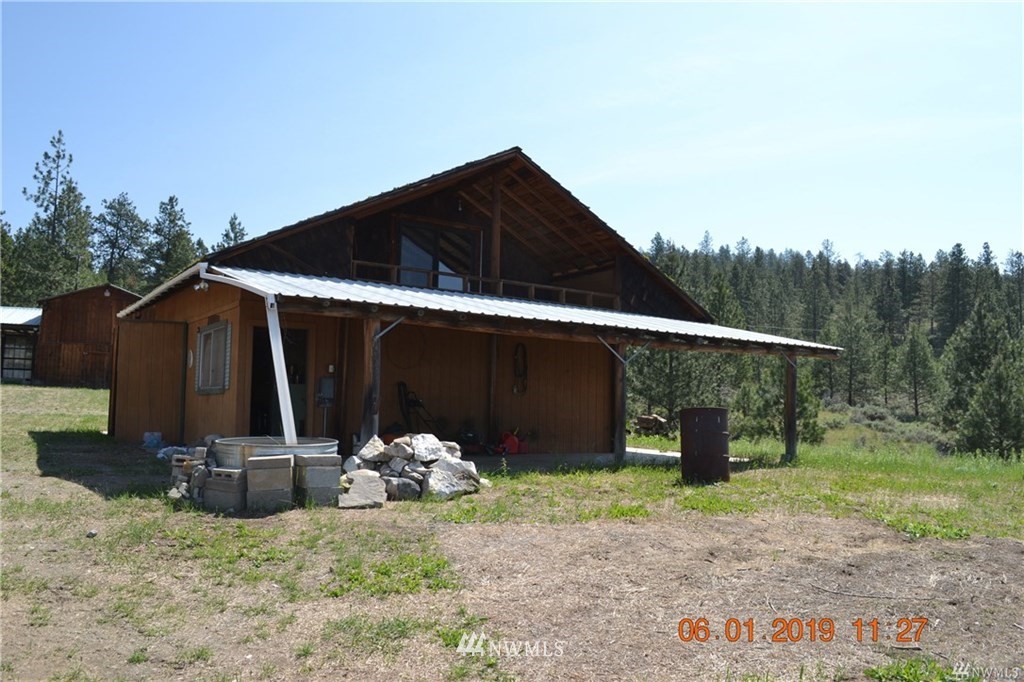 838 Havillah Road Tonasket, WA 98855 - Photo 4 of 16 Gallery Image 4