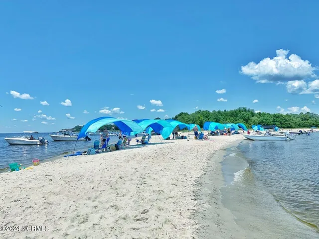 $39,500 | 232 North Brightleaf Drive, Minnesott Beach, NC 28510