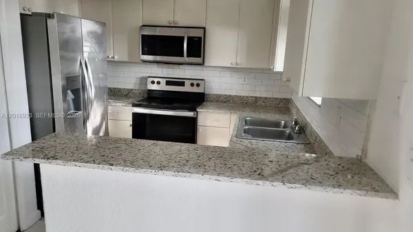 $2,400 | Homestead, Homestead, FL 33035