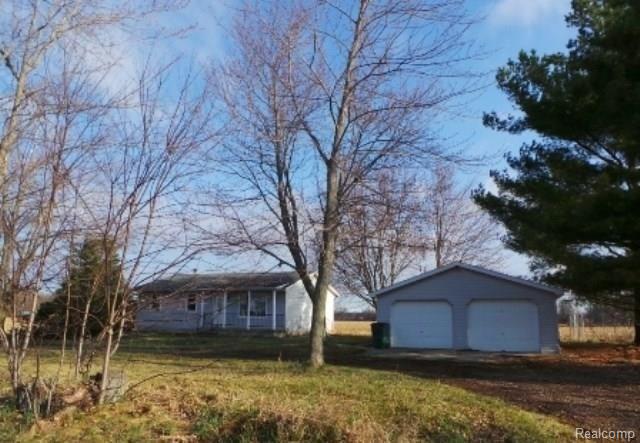 5800 West Gannon Road Fowlerville, MI 48836 - Photo 1 of 7 FRONT VIEW.jpg