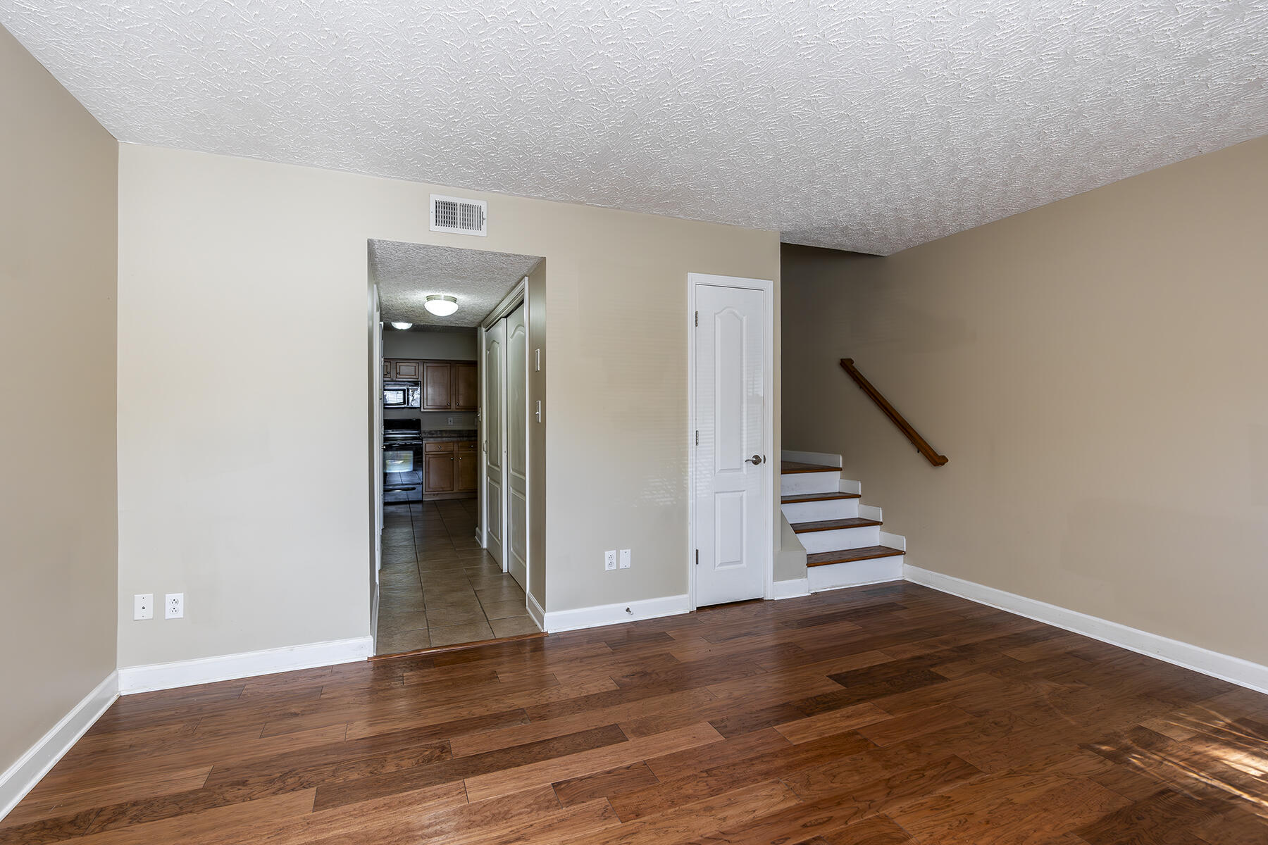 139 Regency Point Path Lexington, KY 40503 - Photo 5 of 22 139regency05
