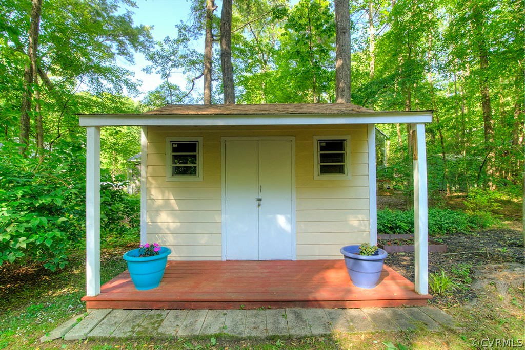 14208 Spring Gate Road Midlothian, VA 23112 - Photo 40 of 44 a view of outdoor space yard and porch