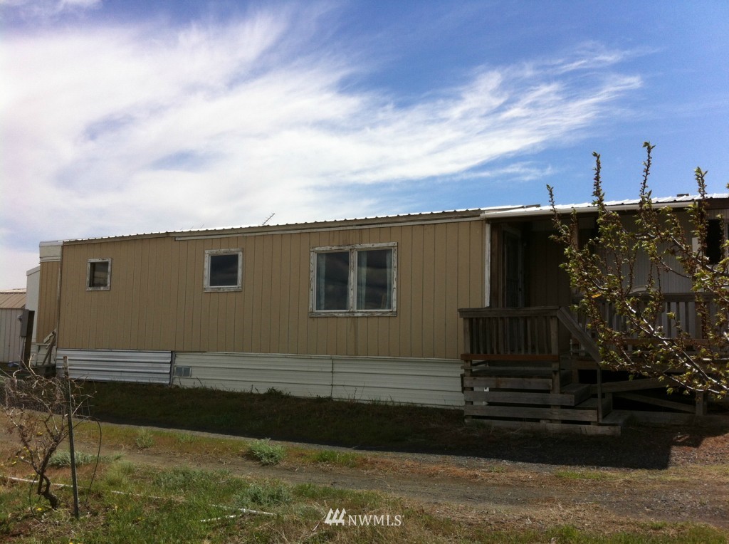 1441 South Frontage Road Northwest Moses Lake, WA 98837 - Photo 1 of 1 Gallery Image 1