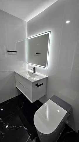 $850,000 | 1861 Northwest N River Drive, Unit 11, Miami, FL 33125