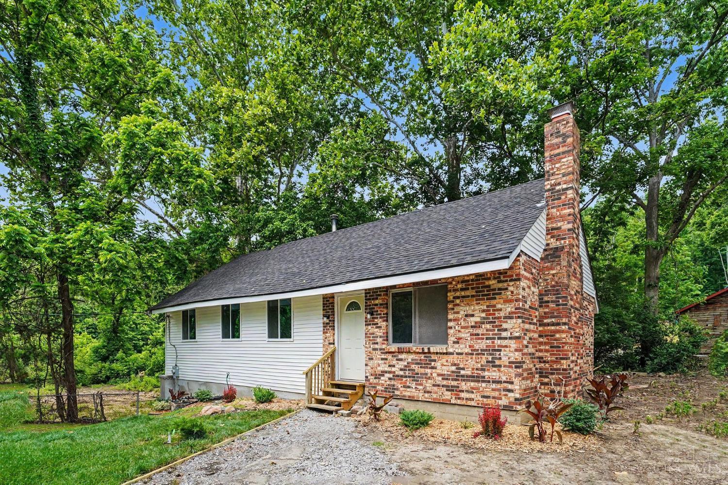8547 Davis Road Maineville, OH 45039 - Photo 2 of 33