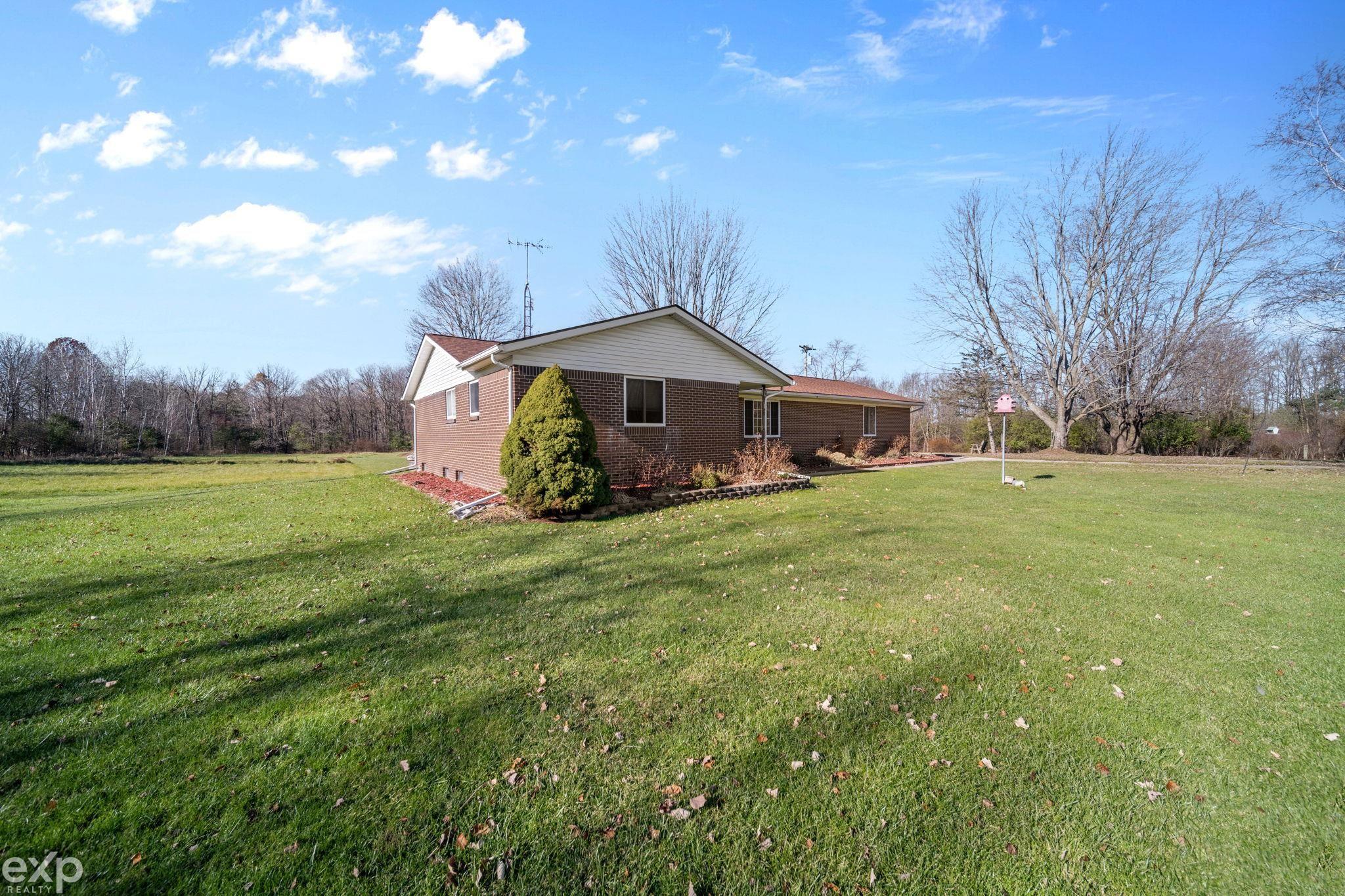 6401 Welch Road Yale, MI 48097 - Photo 36 of 44 50128147-35.JPG