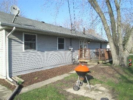 917 Walnut Lane Crown Point, IN 46307 - Photo 5 of 10 451x338