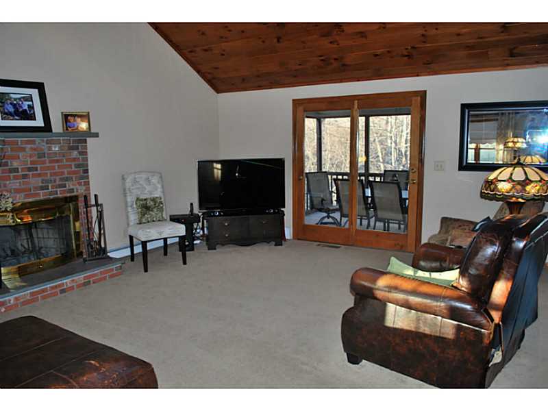 56 Windsong Road Cumberland, RI 02864 - Photo 10 of 25 Living Room.