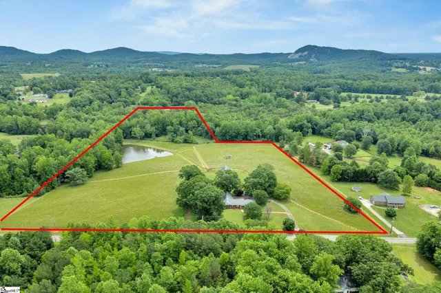 $975,000 | 1142 Fox Squirrel Ridge Road, Pickens, SC 29671