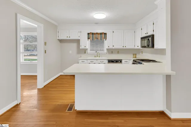 $975,000 | 1142 Fox Squirrel Ridge Road, Pickens, SC 29671