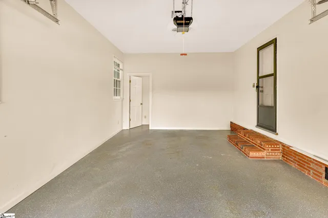 $975,000 | 1142 Fox Squirrel Ridge Road, Pickens, SC 29671