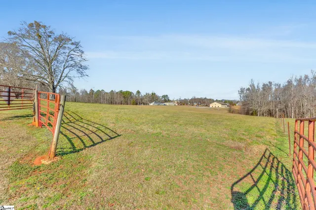 $975,000 | 1142 Fox Squirrel Ridge Road, Pickens, SC 29671
