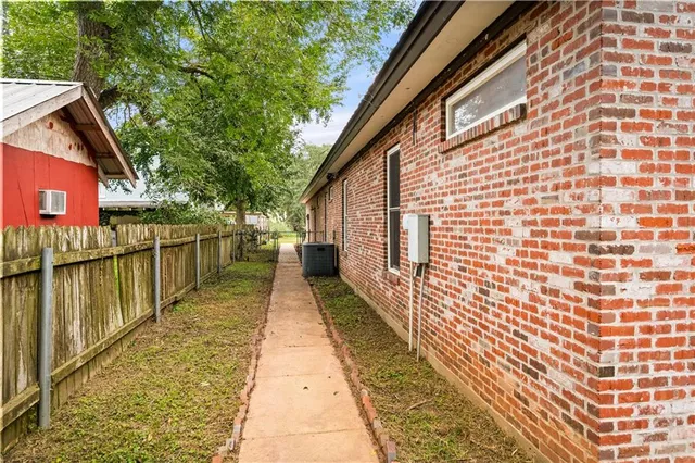 $390,000 | 1051 Williams Avenue, Natchitoches, LA 71457
